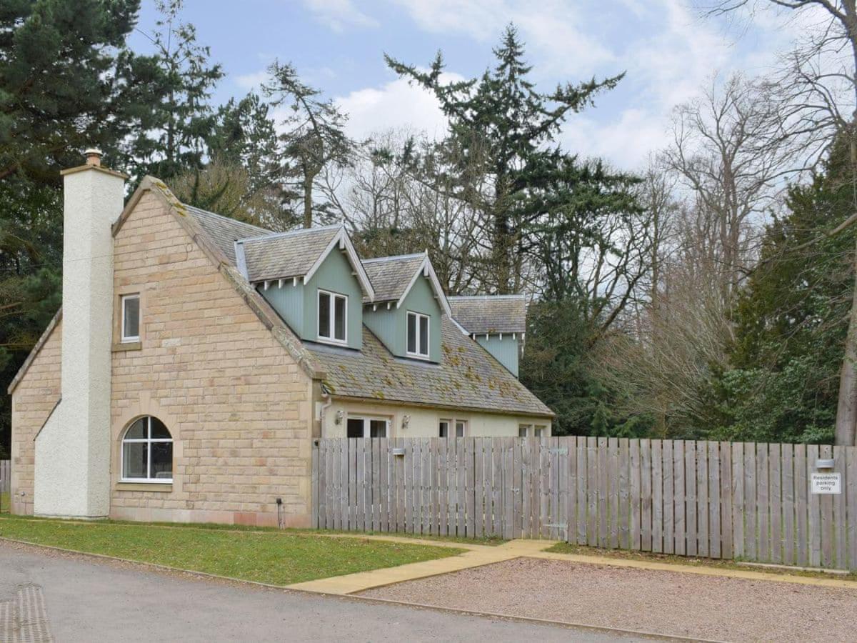 Estate Houses At Carberry Tower Edinburgh Exterior photo
